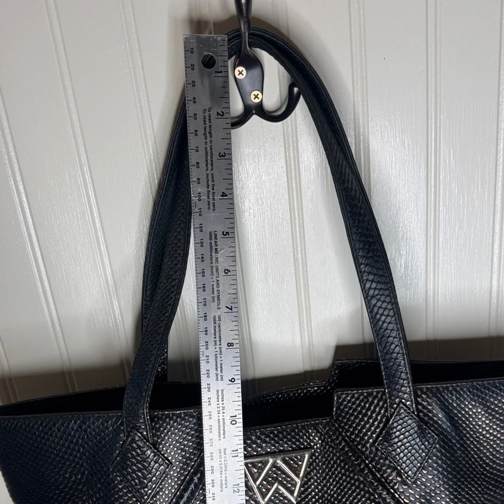 Kelly Wynne Paint the Town Tote in Black & Gold Snakeskin‎ Textured